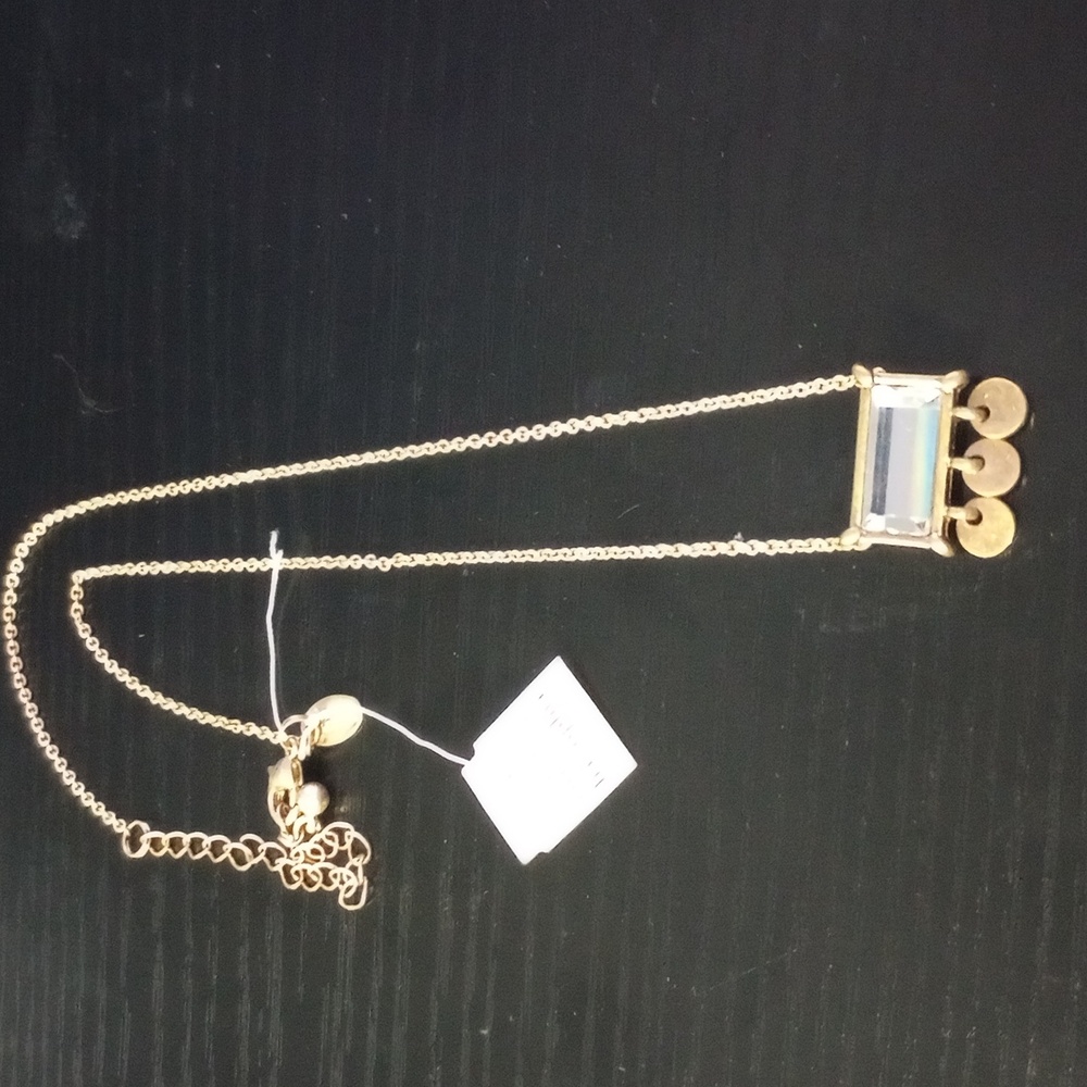 NWT‎ Lia Sophia signed Gold tone Pendant Necklace